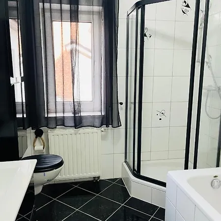 Am Tor Zum Thueringer Wald 2 *