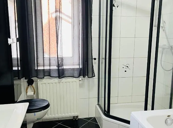 Am Tor Zum Thueringer Wald 2 *